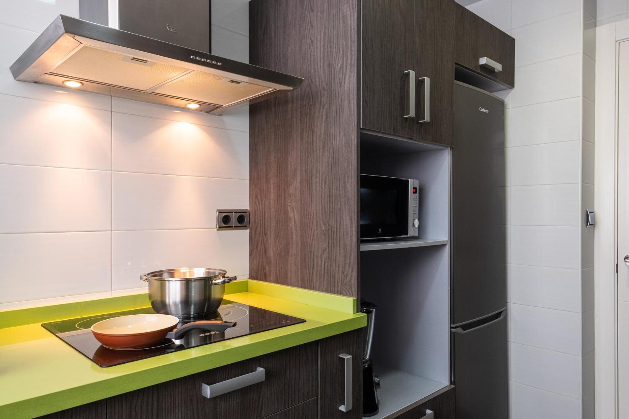 Hh Victoria Luxury Apartament Malaga